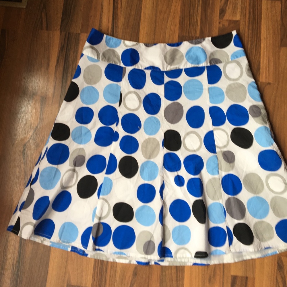 Lane Bryant White Skirt with Blue, Light Blue, Gray and Black Polka Dots